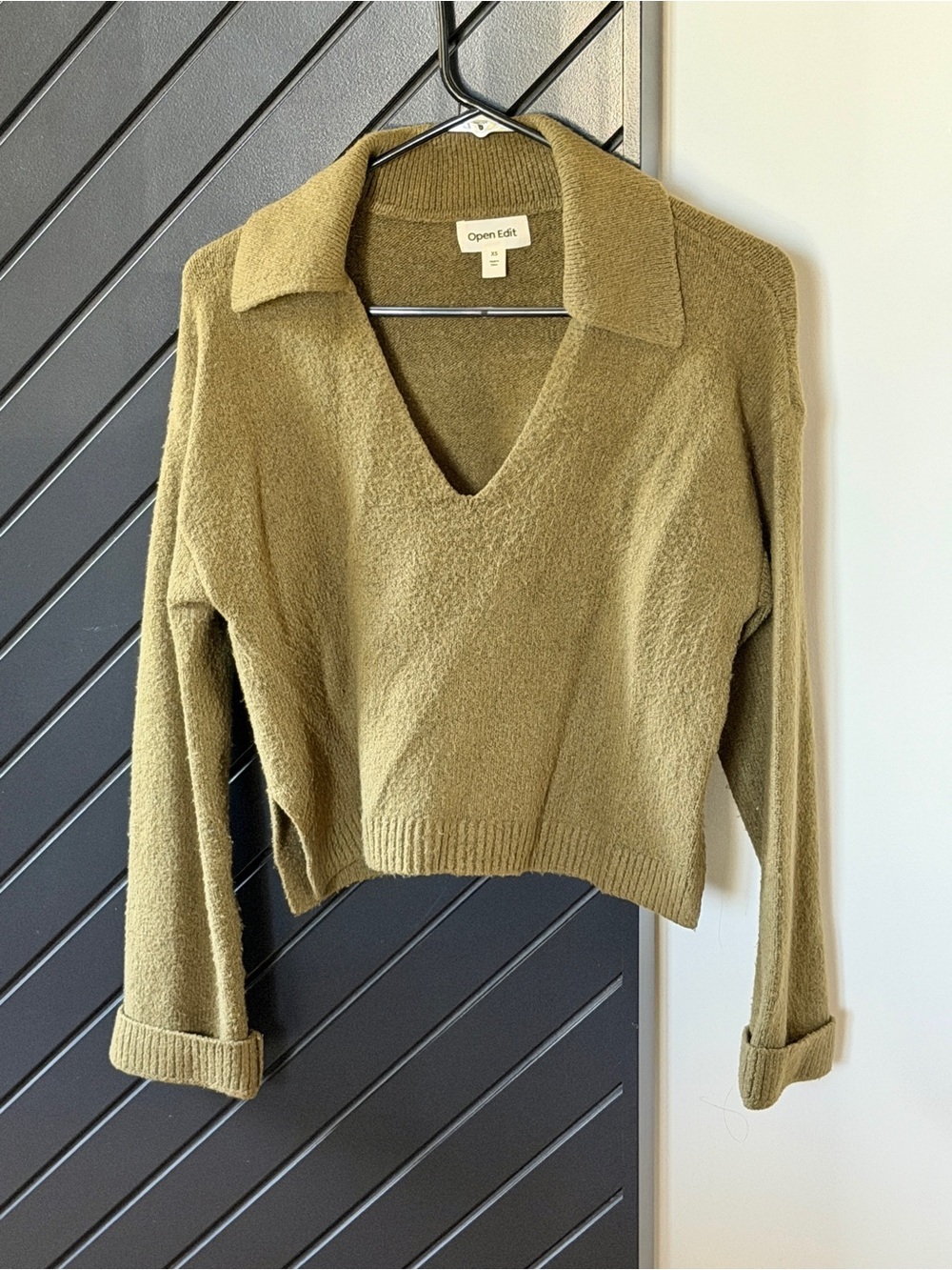 Open Edit boxy crop sweater. Size XS. Great condition!